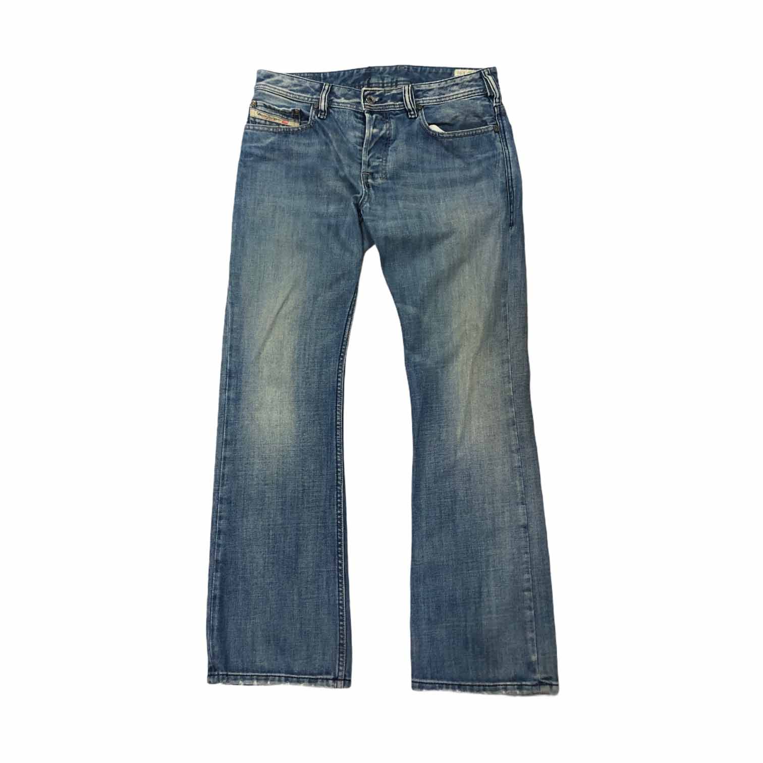 [Diesel] Zatiny Light Washed Slim Bootscut Denim Pants - Size 30