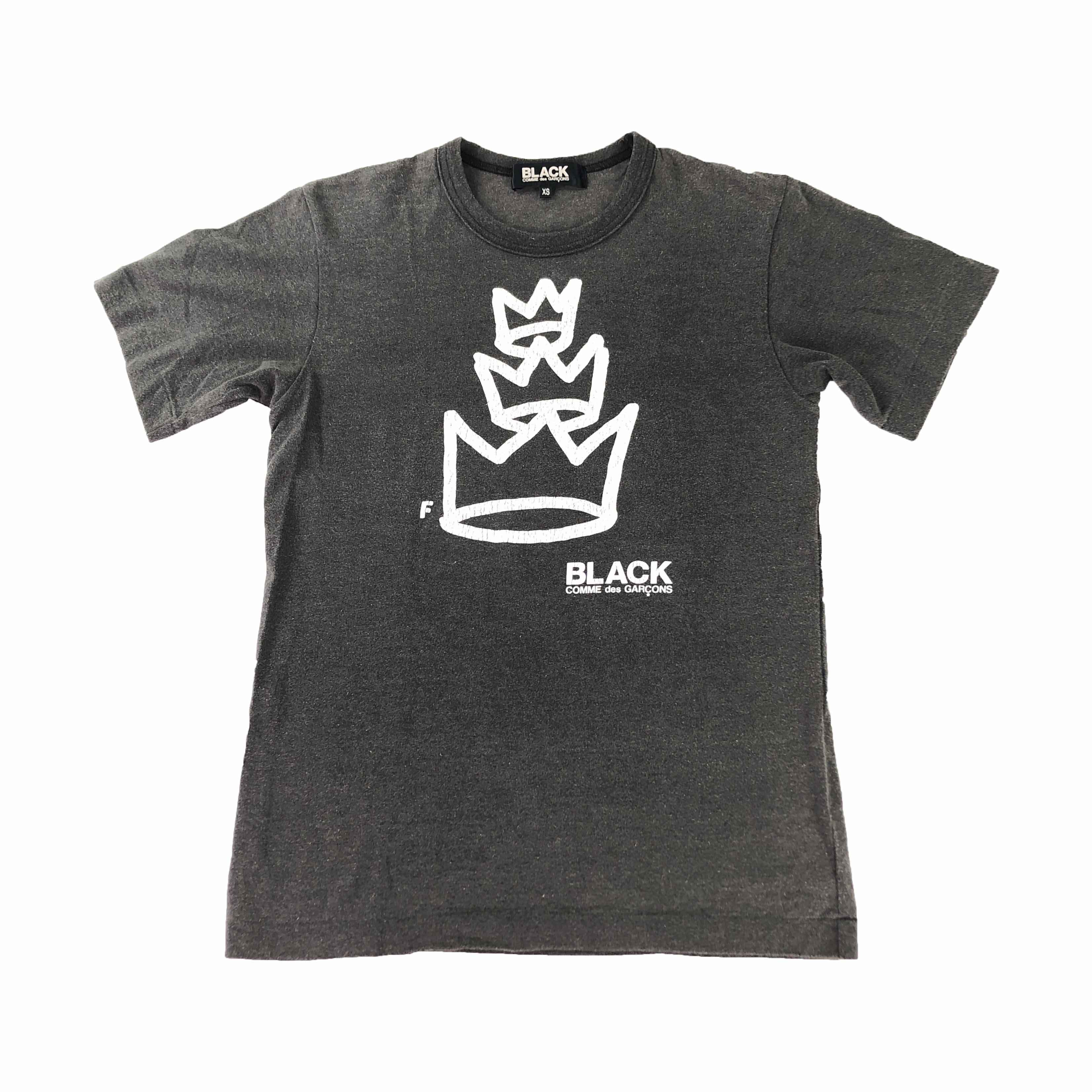[Comme Des Garcons] BLACK Crown Graphic Tshirt - Size XS